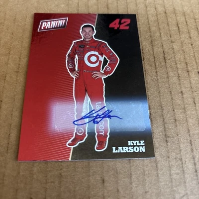 2017 The National AUTOGRAPHED AUTO Kyle Larson #R10 NASCAR Racing Card (f3) - Image 1 of 2
