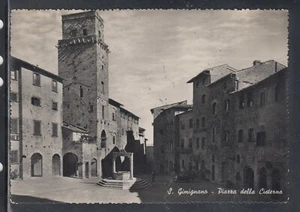 Cartolina San Gimignano Piazza della Cisterna AUTO IG426 - Picture 1 of 1