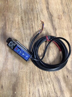 NEW Keyence PS2-61p Separate Amplifier Photoelectric Sensor - Image 1 of 2