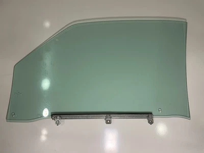 Mercedes-Benz Front RH Door Glass - 129-720-08-18 - For MBZ 300SL, 500SL & More - Image 1 of 4