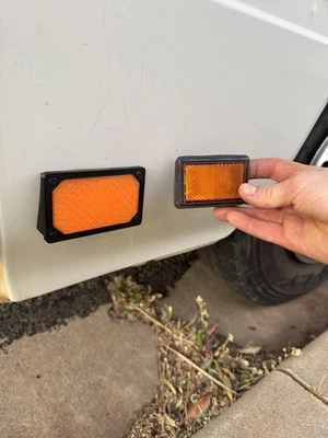 Toyota Coaster SIDE MARKER LIGHT 1993-2016 - Image 1 of 4