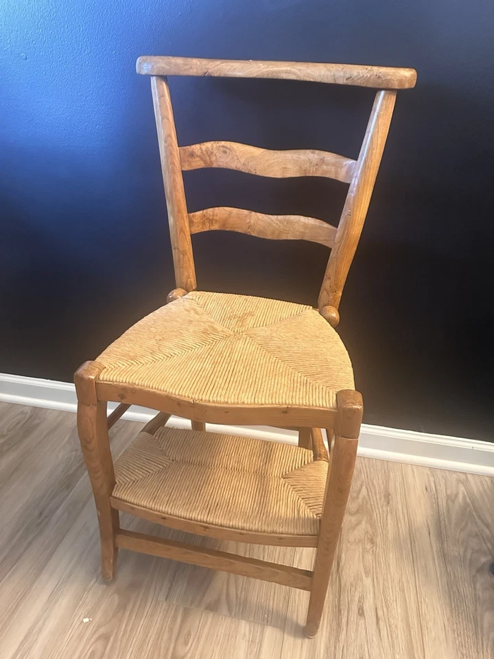 Cadeira ajoelhada francesa, final do século XIX, madeira de nogueira. - Imagem 1 de 4