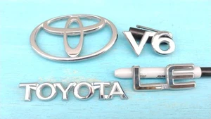 92-94 OEM Toyota Camry LE V6 Front 75311-06010 Emblem Trunk 75441-33011 Logo Set - Picture 1 of 4