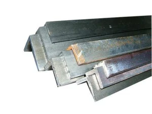 Black Mild Steel Angle - 3mm x 40mm x 40mm - Picture 1 of 1