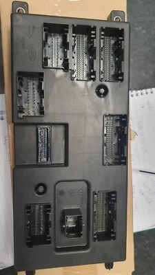 New Genuine Land Rover Body Control Module LR181709 (LR190103) - Image 1 of 3