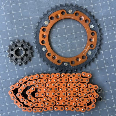 KTM 690 SMC Chain Sprocket Supersprox Stealth 42T EK MVXZ 520 - Image 1 of 4