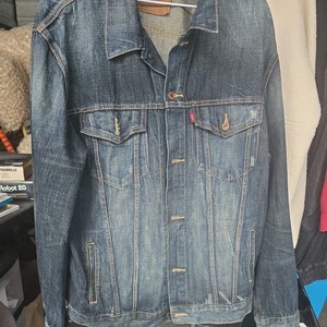Levi's Denim Jean Jacket Men's XL Blue Trucker Distressed Washed Red Tab 90s - Picture 1 of 5
