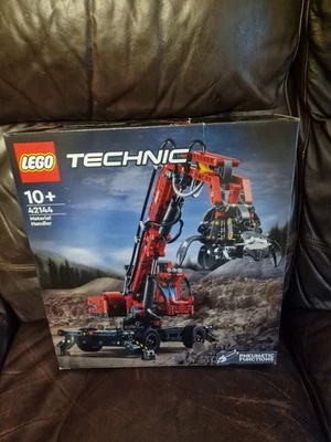 Lego 42144 Technic Material Handler Construction Vehicles Transport Adults Crane - Image 1 of 4