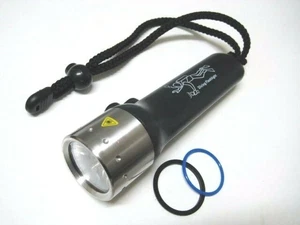 Quality 3W CREE XR-E Q5 LED Sucba Diving Torch B + 2 spare pads