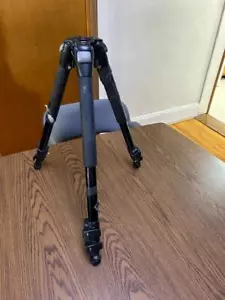 Manfrotto 3221 WN Camera Tripod Setup Adjustable Black Extending Over 4 Ft - Picture 1 of 1