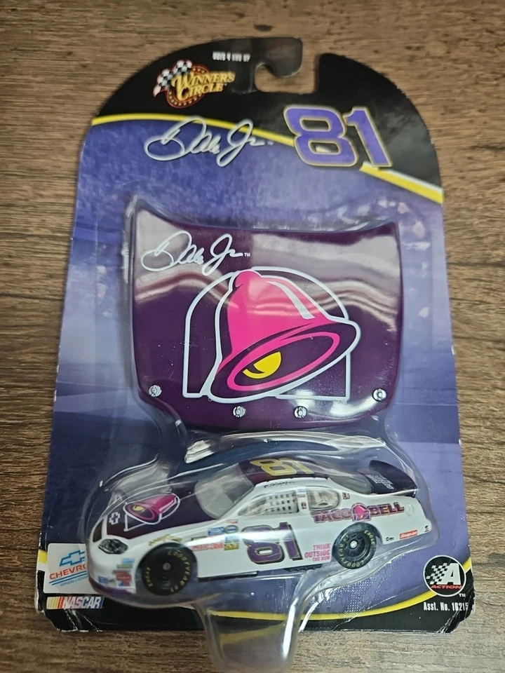 CAPUCHA Dale Earnhardt Jr. #81 escala 1/64 Taco Bell NASCAR Winner's Circle Racing Foto 1 de 4