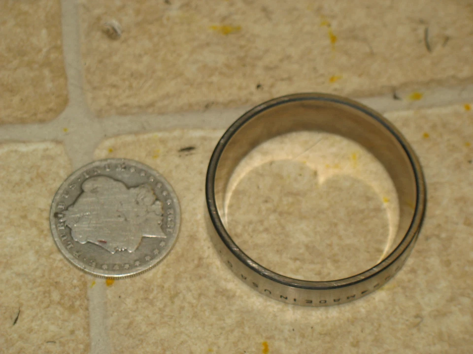 73 74 SEARS SUBURBAN ST16 ST 16 CIGÜEÑAL CIGÜEÑAL COJINETE EXTERIOR CARRERA Foto 1 de 4