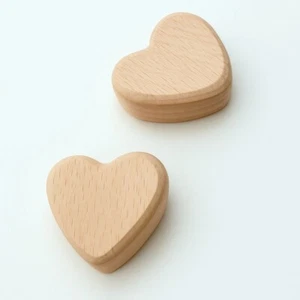 Decoración Corazón Madera Haya 4,5 x 5 cm – Decoupage Forma Artesanal Natural Gruesa - Imagen 1 de 16