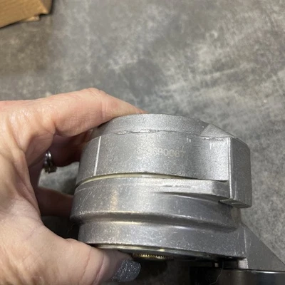 Polea tensora de correa Cummins ISX. S&S S-26984 3690067 2891940 3104149 G3 Foto 1 de 3