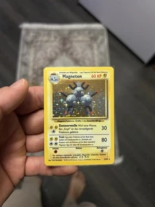 Magneton - 9/102 - Holo Rare - Base Set - Bild 1 von 4