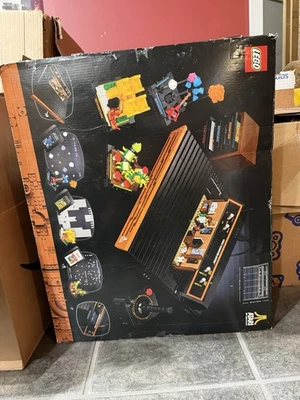 LEGO Atari Video Game Computer System 10306 - Image 1 of 3