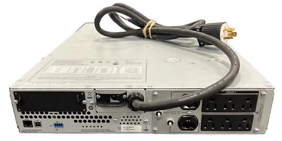 UPS de montaje en rack APC SMT3000RM2U SIN BATERÍA SIN BISEL FRONTAL Foto 1 de 4