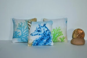 1:12 Scale Miniature Dollhouse Pillows 3 Throw Pillows Cushions Seahorse Beach - Picture 1 of 3