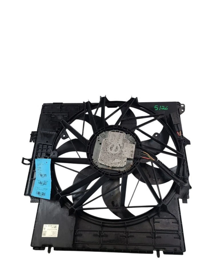 Radiator Fan Motor Fan Assembly Radiator 400 Watt Fits 13-17 BMW X3 636822 - Image 1 of 4