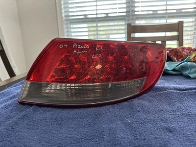 Luz trasera pasajero derecho Hyundai Azera 2006 2007 2008 2009 OEM Foto 1 de 4