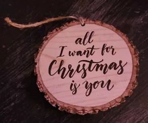 Woodsy ""All I Want For Christmas Is You"" Weihnachtsbaumschmuck - Bild 1 von 1