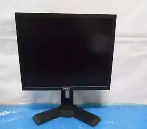 Dell UltraSharp 19" LCD Monitor WITH POWER CORD - Picture 1 of 9