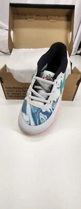 Nike Kyrie 8 TD PHOTON DUST Größe 10c Neu im Karton - Bild 1 von 6