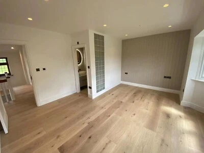 260 mm Cepillado Invisible Roble Lacado Ingeniería Piso de Madera EO1516C Muestra Foto 1 de 4