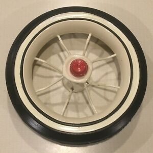 Radio Flyer Trike Rear Wheel w/ Beige Rim Replacement Tricycle & Red Axle Cap