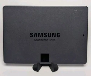 Samsung 870 QVO 1TB 2,5" SATA III Interne SSD (MZ-77Q1T0B/AM) - Bild 1 von 2
