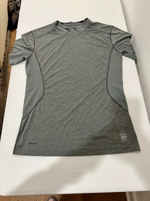 Nike Pro Combat Dri-Fit Compression Shirt Men’s Medium Gray Training Top - Image 1 of 4