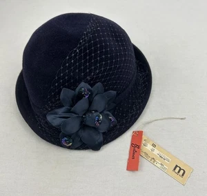 Vintage 1979 BETMAR Navy Blue Wool Womans Hat With Flower & Org Tags & Box - Picture 1 of 17
