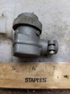 Conector hembra ITT Cannon 19 pines estándar SK-19-23C 1/2 sello seguro cantidad 1 Foto 1 de 4