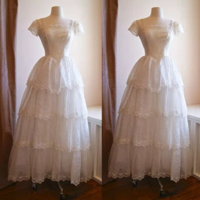White Ivory Wedding Dresses with Short Sleeve Vintage Lace Polka Dot Bridal Gown - Image 1 of 4