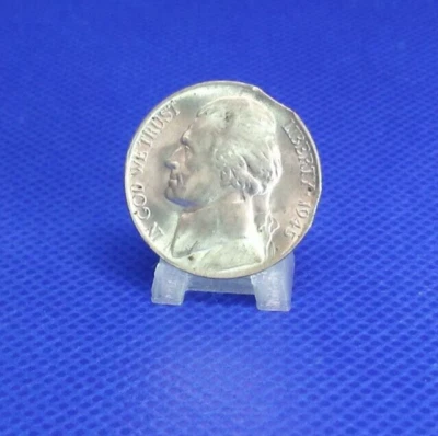 1945-P 5c War Nickel Double Curved Clip - Image 1 of 2