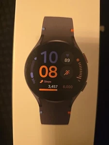 SAMSUNG Galaxy Watch FE | 40 mm, Bluetooth, AI, 2024 - Noir *International* - Photo 1 sur 4