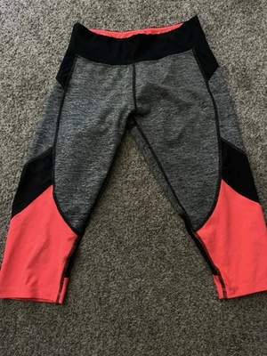 Marika Women's Gray Capri Leggings Athletic Yoga Stretch Workout Pants Sz M - Image 1 of 4