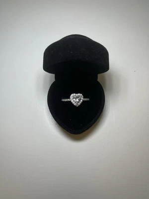 Silber Herz Ring Mit Einem Weiß Schimmernden Edelstein Größe 57 - Bild 1 von 4