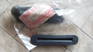 KAWASAKI  Rubber Damper KLT200 KZ305 KZ400 GOMMINO 92075-280 PZ5 - Bild 1 von 1