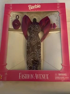 Barbie Fashion Avenue Collection Deluxe Purple Dress 1995 Mattel 14306 New Box - Picture 1 of 7