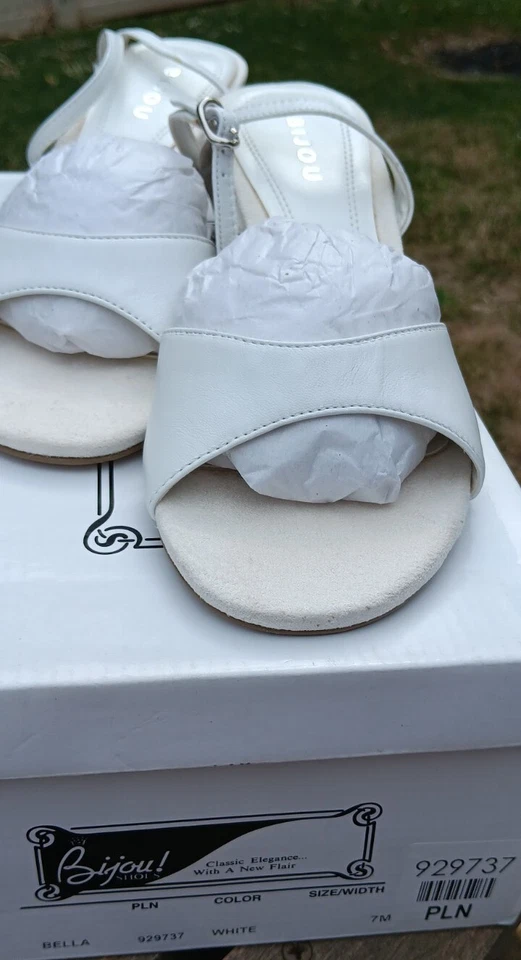 Женские белые сандалии Bijou Bella 7 М новые в коробке с открытым носком классический стиль - Изображение 1 из 4