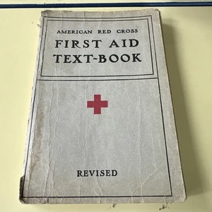 WW2 Issue AMERICAN RED CROSS First Aid Text Book Revised 1940 Manual - Picture 1 of 11