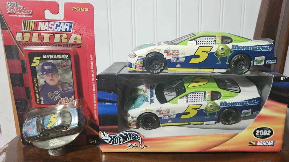2003 NASCAR Ultra 1:64 Finding Nemo #5 And 2- 1:24 2002 #5 Monsters Inc - Image 1 of 4