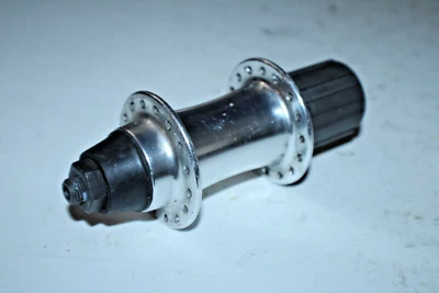 Задняя велосипедная втулка Freehub серебристая 135 мм 32H туристическая дорожная гибридная для горного велосипеда быстрая доставка из США! - Изображение 1 из 4