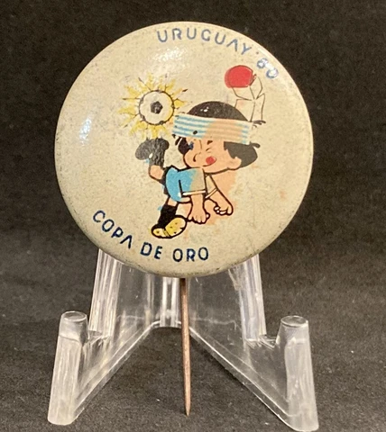 URUGUAY 1980 WORLD CHAMPION´S GOLD CUP PIN "MUNDIALITO CHARRUA" OFFICIAL MASCOT Cover