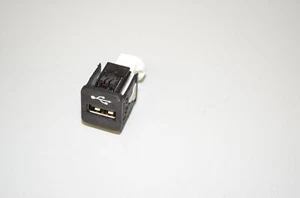 BMW G20 3er F20 F21 F22 F23 F40 F44 F30 F31 G21 USB Anschluss 9229294 - Picture 1 of 5