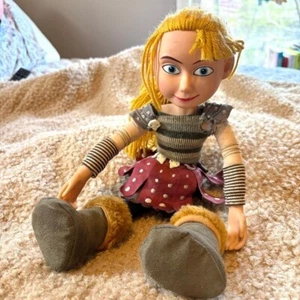 How to Train Your Dragon Astrid bewegliche Wikingerpuppe Live Action Show Special! - Bild 1 von 6