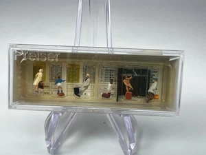 Preiser #79145 Spur N Fahrgäste lesen Fahrpläne Figuren mit Box Brandneu - Bild 1 von 8