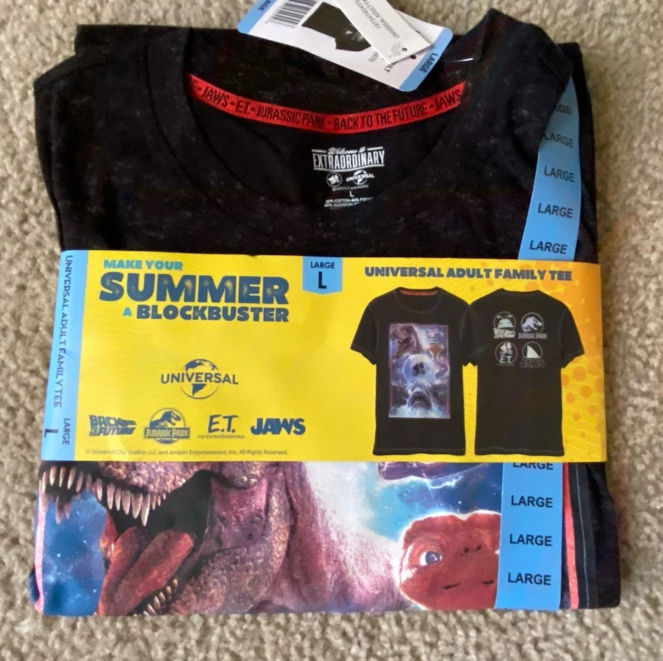 Universal Blockbuster Movies Graphic Tee Adult Family Tee Size SMALL