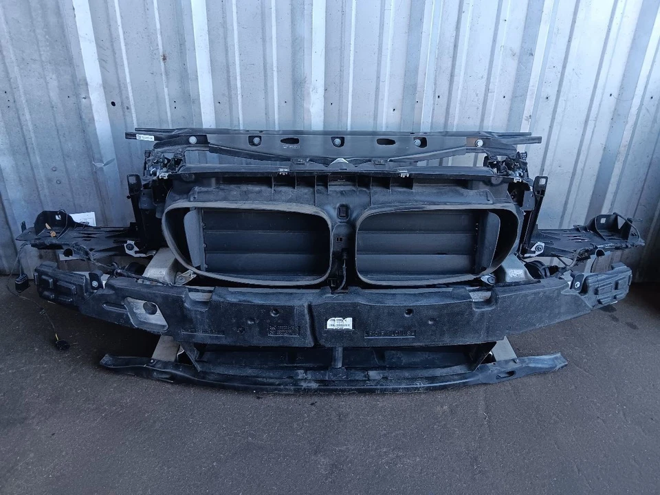 2011-2016 BMW F10 528i 535i 550i Front Radiator Core Support Complete OEM Foto 1 de 4